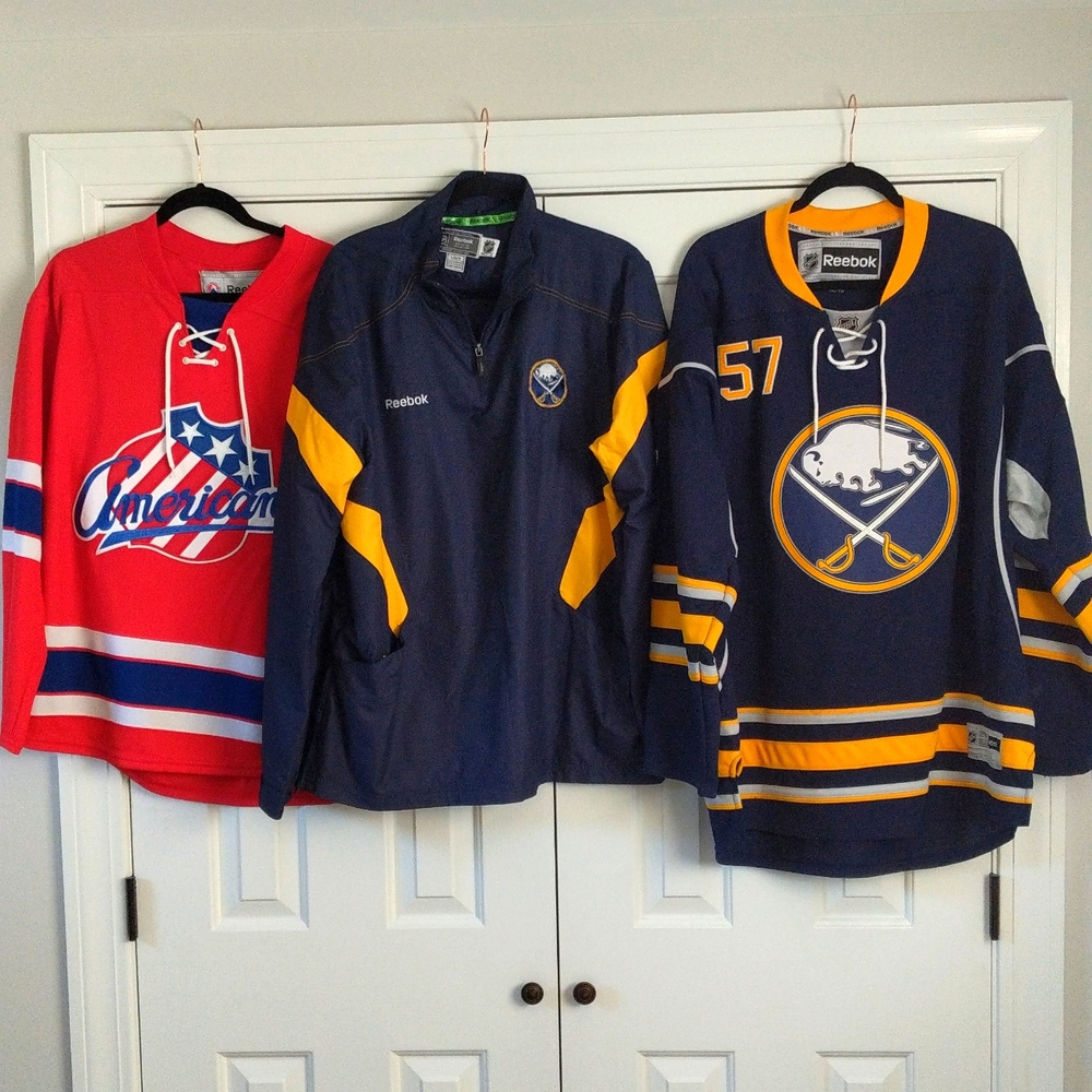 Buffalo Hockey Jersey and Jacket Bundle